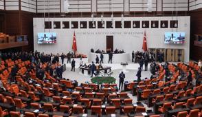 CHP'de sandalye kayb�! Meclis'te dengeler de�i�ti