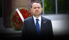 Bakan G�rlek'in e�ini hedef alan 2 ��pheli tutukland�