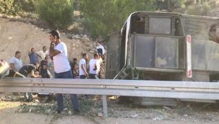 Mersin'in Mut ilçesinde Kıbrıs'a gidecek askerleri taşıyan otobüs devrildi: 4 askerimiz şehit oldu 