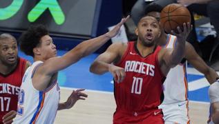 Houston Rockets, NBA rekoru kırdığı maçta Oklahoma City Thunder'ı ezdi geçti