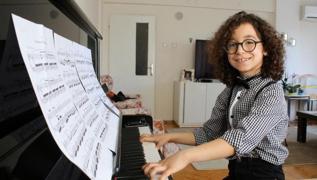 Küçük piyanist Türkiye'nin gururu... Şimdi İtalya'ya hazırlanıyor