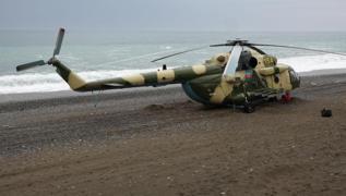 Giresun'da sahile zorunlu ini yapmt... Azerbaycan'a ait askeri helikopter blgeden ayrld
