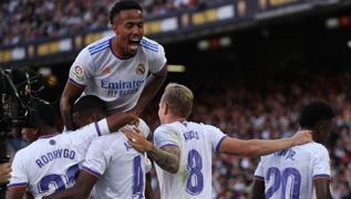 Real, El Clasico'da seriye bağladı! Maç sonucu: Barcelona 1-2 Real Madrid