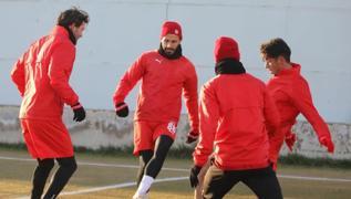 Sivasspor'da Fayçal Fajr ve Max Gradel'siz Konyaspor maçı hazırlığı