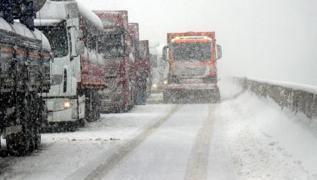 Ulama kar ya engeli... Bursa-Ankara karayolu trafie kapand
