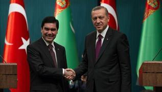 Başkan Erdoğan Türkmen mevkidaşı ile görüştü