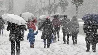 İstanbul Valisi uyardı! Yoğun kar yağışı geliyor: Zorunlu olmadıkça trafiğe çıkmayın 