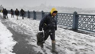 İstanbul'da kar alarmı... Zaman zaman bastıran kar sağanağı çeşitli noktalarda etkili oluyor!