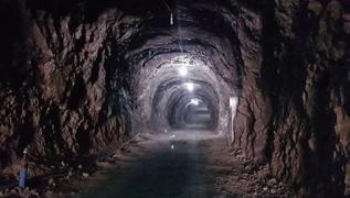 Endonezya'da yasa dışı altın madeninde göçük: 12 işçi hayatını kaybetti