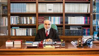 lahiyat Prof. Dr. Rait Kk vefat etti