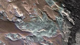 Mars'ta antik bir buzulun kalntlar bulundu