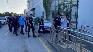 Adana'da CHP'li belediyelere r��vet operasyonu... 13 ki�i tutukland�