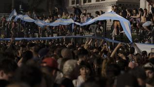Arjantin'de hükümet karşı ayaklanma devam ediyor