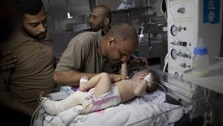 Bebekleri öldürülen Filistinli babanın haykırışı... 'Bu çocuklar ne yaptı?'