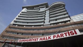 Parti ii ekimeler CHP'yi kartrd... stifa dalgasna ukurova Belediye Bakan da katld