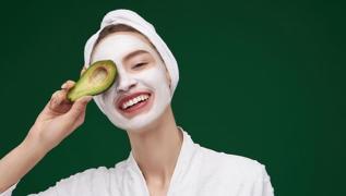 15 dakikalk estetik operasyon! Avokado maskesi tarifi, cildi sklatryor
