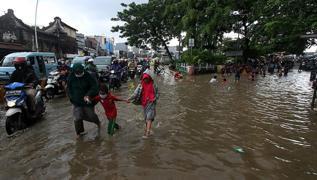 Endonezya'da sel felaketi 40 bin kii etkiledi