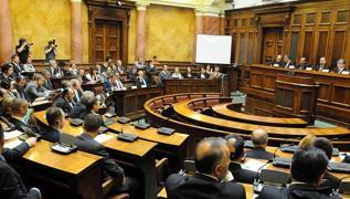 Srbistan'da Meclis Bakan belli oldu