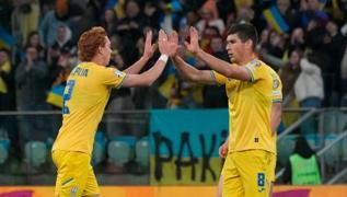 Ukrayna, EURO 2024 vizesini 2 golle ald!
