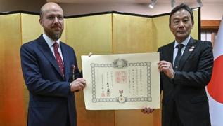 Dnya Etnospor Konfederasyonu Bakan Bilal Erdoan'a Japonya'dan nian 