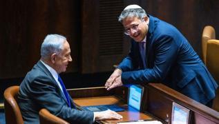 Mutabakat kabineden saklayan Netanyahu'ya sert k: Neyi gizliyorsun