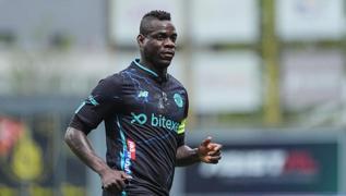 Balotelli adm adm Genoa'ya