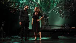 Evrim Alasya ve Kerem Alk'l 'Ak Biter mi?' AKM'de!