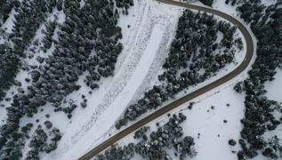 Karla kaplanan Kastamonu ormanlar dron ile grntlendi