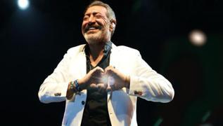 Nide'de Hakan Altun rzgar! arklar geceye damga vurdu