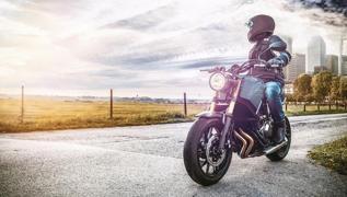 Kyafet mecburiyeti gndemde... Motosiklette yeni dnem