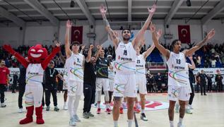 Alia�a Petkimspor, Kar��yaka'y� 1 say� farkla devirdi