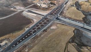 Kahta-Siverek aras 25 dakika... Ulatrma ve Altyap Bakan Uralolu: Gzergah 11,2 kilometre ksalacak