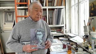 Krgzistan'da yaayan Uygur ressam, nl yazar Aytmatov'un eserlerini tablolara yanstt