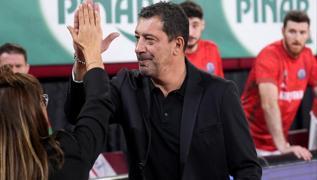 Ufuk Sar�ca, Kar��yaka'ya veda etti