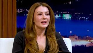 Ev aramaya balad! Burcu zberk'ten hayranlarn ykacak veda karar