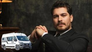 aatay Ulusoy'un yeni tutkusu ortaya kt! nl oyuncu karavan yaptryor