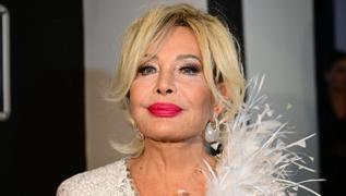 Emel Sayn'dan beklenmedik itiraf! Meer bu ilemi yaptryormu