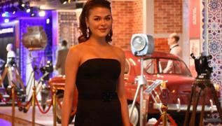 Aslhan Karalar, Hollywood'a alyor... nl isimlerle ayn filmde