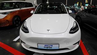 Avrupa'da Tesla satlar ubatta sert dt