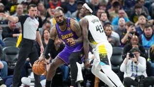 Los Angeles Lakers, son saniyede LeBron James'in basketiyle kazand