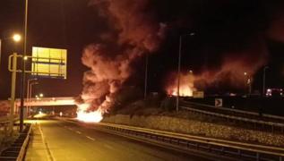 Osmaniye'de trla arpan akaryakt tankeri alev ald