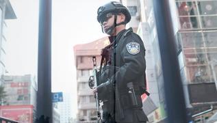 in'de casus krizi... Hassas bilgileri aktarrken yakalandlar!