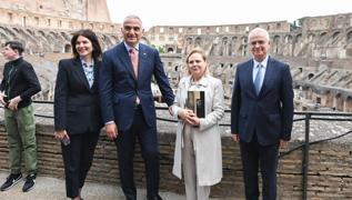 Bakan Ersoy'un katlmyla Roma Kolezyumu'nda final... Gbeklitepe sergisi tarihe geti