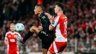Bundesliga'da nefes kesen ma! lk yarda 8 gol