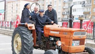 Arka koltuktan yolsuzluk kt... Zimmetine para geirmi