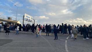 stanbul'da ulam ilesi! 1 saat otobs beklediler