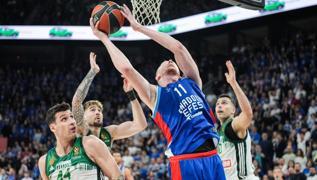 Anadolu Efes, OAKA'da Final Four bileti peinde