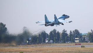 Byk anlamaya imza atld! SU-35'ler havalimanna indi