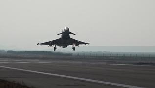 Yzyln anlamas yapld Eurofighter'lar havalimanna indi