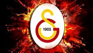 Galatasaray'dan resmi aklama! 5 oyuncuyla yollar ayrld